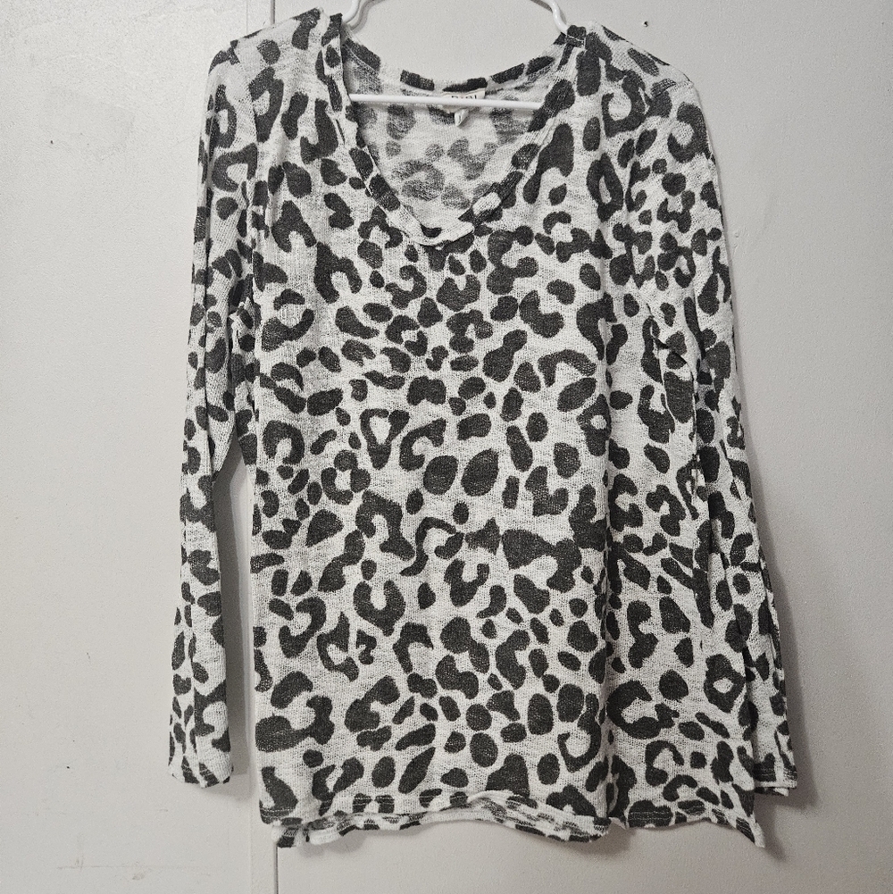 Bibi Cheetah Print Long Sleeve Top!